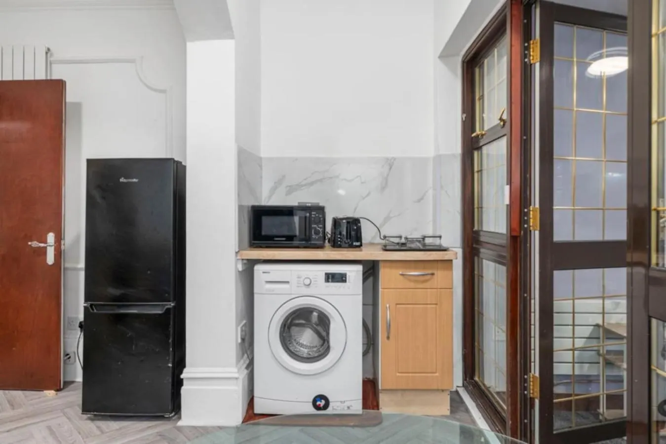 Spacious One Bedroom Flat Free Parking London Apartment